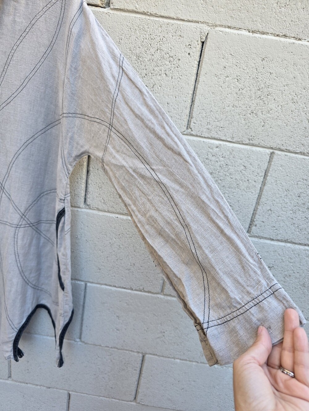 Cynthia Ashby | 100% Linen Asymmetric Art To Wear Button Up Tunic LS Size Small - Picture 7 of 11